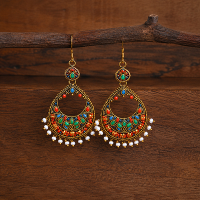 Earrings for women by freakySera featuring stud earrings, hoop earrings, ear cuff, pearl earrings and drop earrings in gold, silver and rose gold finishes for everyday and occasion wear