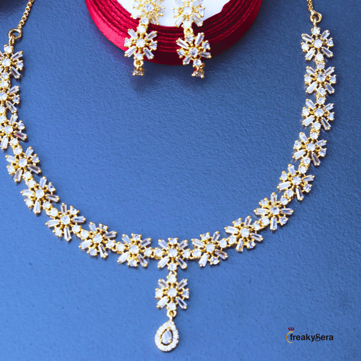 American Diamond Golden Necklace Style FS101G - freakysera