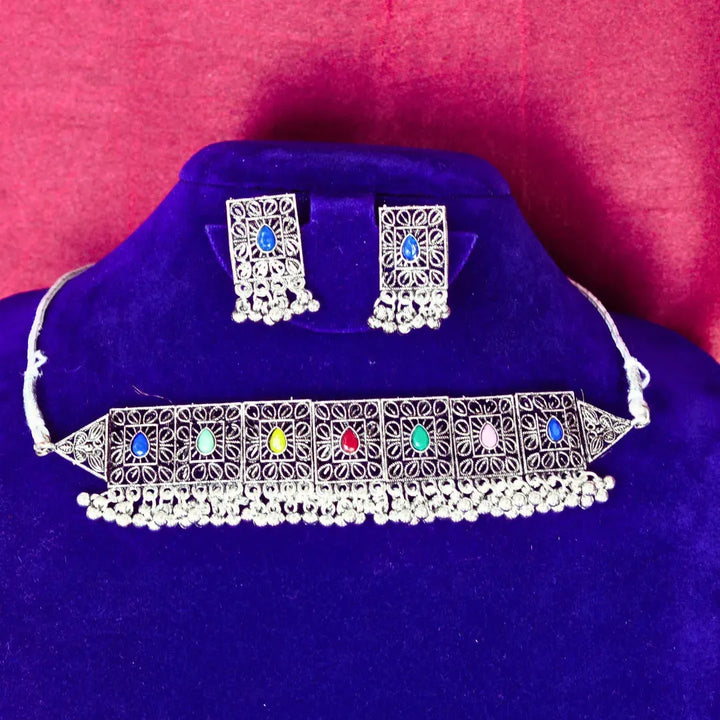 Simple Oxidized Square shaped Choker Necklace FS233N - freakysera