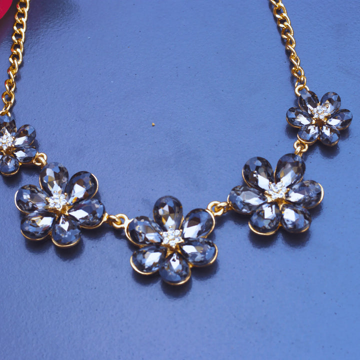 Trendy Western Style Neck Piece With Black Flower Stones FS117 - freakysera